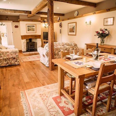 Charming Welsh Cottage Johnston Exterior foto
